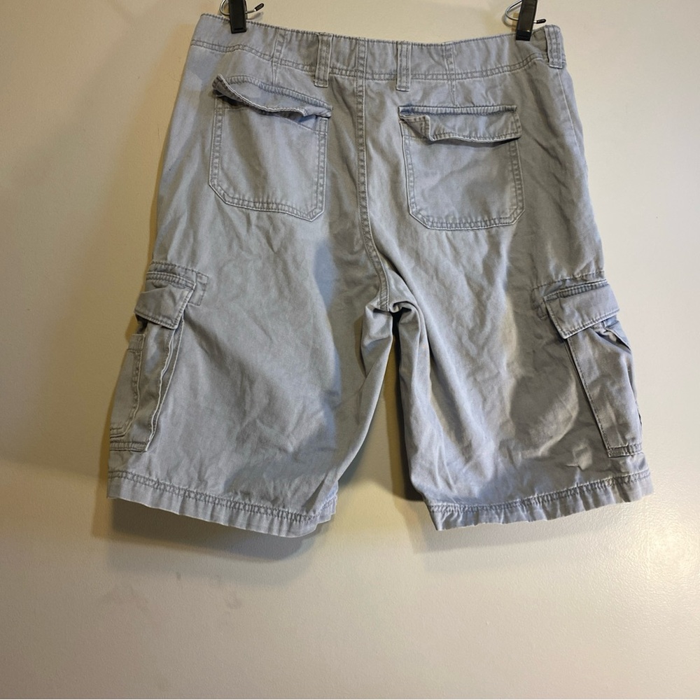 American Rag Men’s Grey Cargo Shorts Sz 33 Relaxed Fit